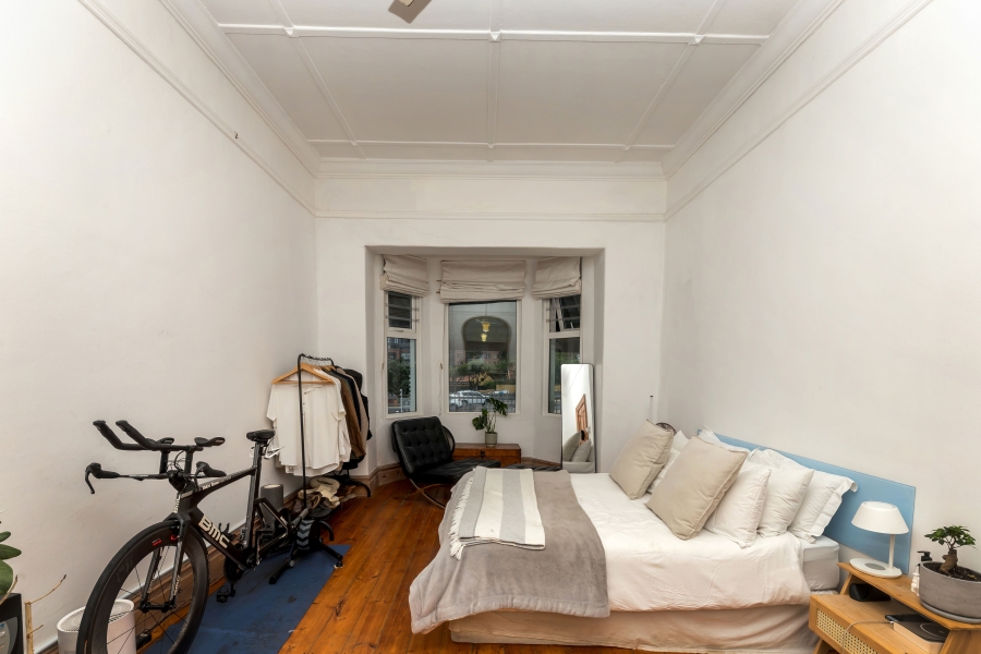 To Let 4 Bedroom Property for Rent in Vredehoek Western Cape